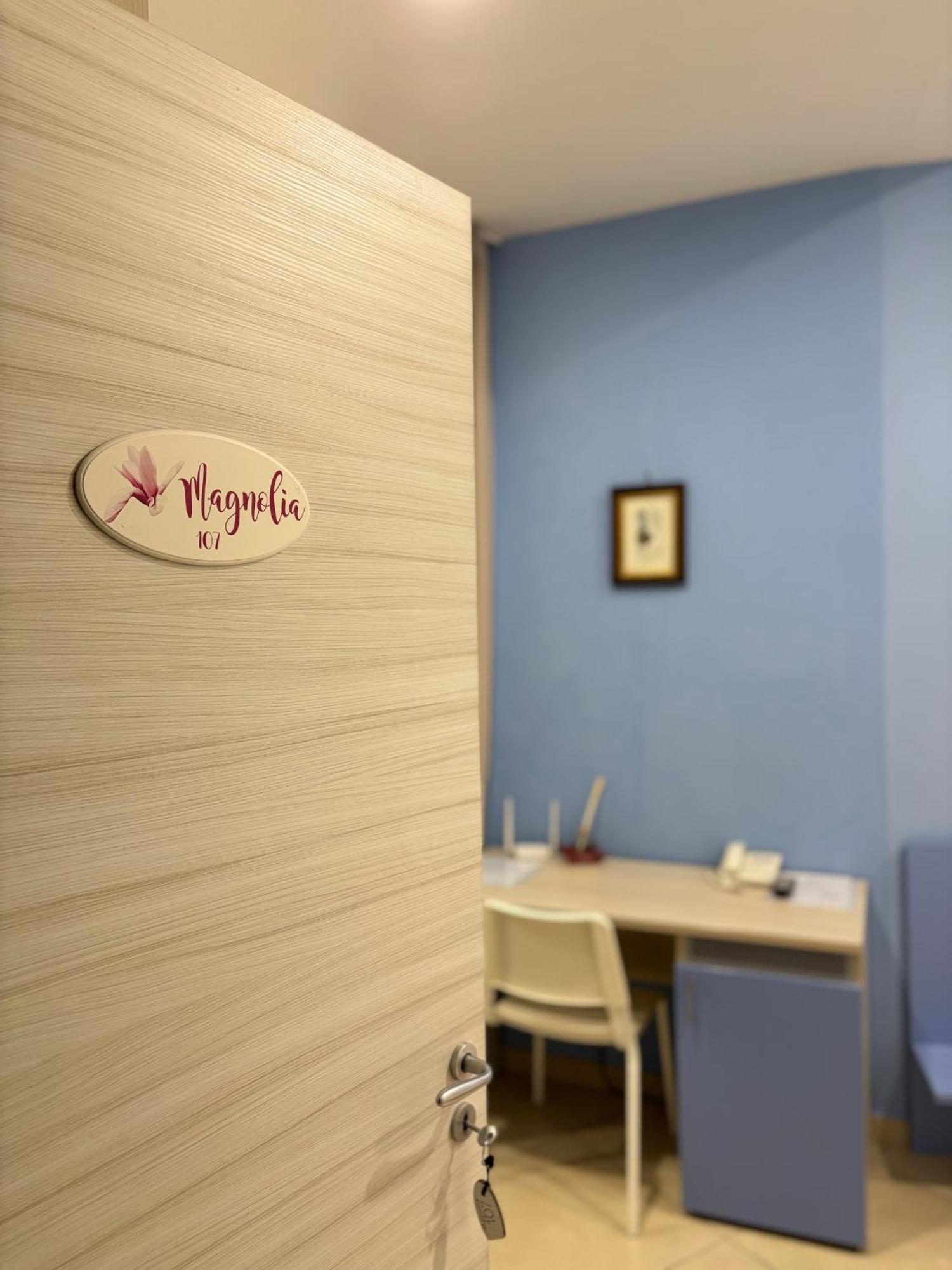 Solofra Serena Rooms מראה חיצוני תמונה